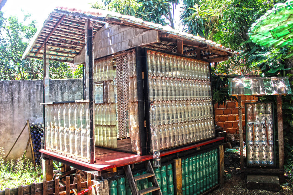 casita de botellas iguazu
